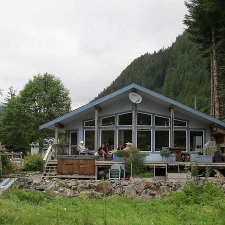 Reel Obsession Fishing Lodge Vancouver Island All Inclusive Zeballos Exterior foto